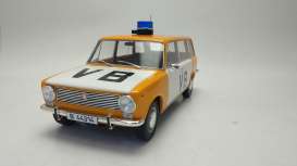 Lada  - 2102 1970 orange/white - 1:18 - Triple9 Collection - 1800234 - T9-1800234 | Toms Modelautos