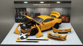 Ford  - Mustang GT 5.0 coupe 2019 orange - 1:18 - Diecast Masters - 61002 - DM61002 | Toms Modelautos