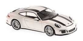 Porsche  - 911  2016 white/black - 1:43 - Minichamps - 940066220 - mc940066220 | Toms Modelautos