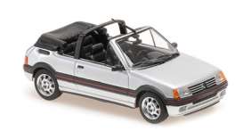 Peugeot  - 205 1990 silver metallic - 1:43 - Maxichamps - 940112331 - mc940112331 | Toms Modelautos