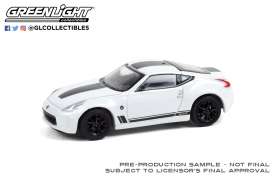 Nissan  - 370Z Heritage Edition 2019 pearl white/black - 1:64 - GreenLight - 47070F - gl47070F | Toms Modelautos