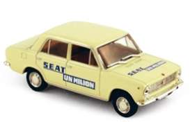 Seat  - 1969 yellow - 1:43 - Norev - 740075 - nor740075 | Toms Modelautos