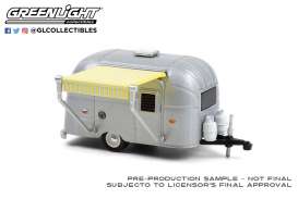 Airstream  - 16' Bambi 1972 silver - 1:64 - GreenLight - 34100D - gl34100D | Toms Modelautos