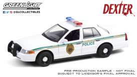 Ford  - Crown Victoria 2001 white - 1:24 - GreenLight - 84133 - gl84133 | Toms Modelautos