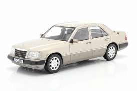 Mercedes Benz  - E-Class smoke silver - 1:18 - iScale - 1180000055 - iscale1180055 | Toms Modelautos