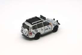 Mitsubishi  - Pajero 3rd gen. *Jungle Pack* 2001 white - 1:64 - BM Creations - 64B0048 - BM64B0048RHD | Toms Modelautos