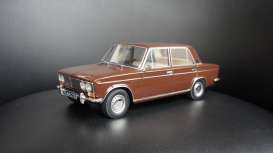 Lada  - 2103 1976 chocolate brown - 1:18 - Triple9 Collection - 1800262 - T9-1800262 | Toms Modelautos