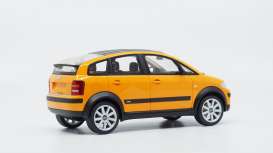 Audi  - A2 2003 orange - 1:18 - DNA - DNA000085 - DNA000085 | Toms Modelautos