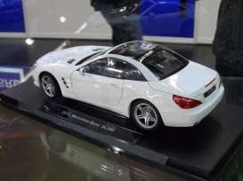 Mercedes Benz  - 2012 white - 1:24 - Welly - 24041Hw - welly24041Hw | Toms Modelautos