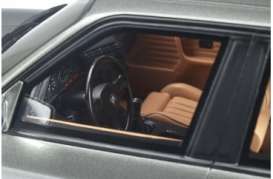 BMW  - E30 Touring 1991 grey - 1:18 - OttOmobile Miniatures - 929 - otto929 | Toms Modelautos