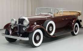 Ford  - Lincoln KB top down 1932 maroon - 1:18 - SunStar - 6167 - sun6167 | Toms Modelautos