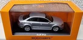 Audi  - RS4 2004 silver metallic - 1:43 - Maxichamps - 940014601 - mc940014601 | Toms Modelautos