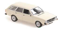 Volkswagen  - Passat Variant 1975 white - 1:43 - Maxichamps - 940054211 - mc940054211 | Toms Modelautos