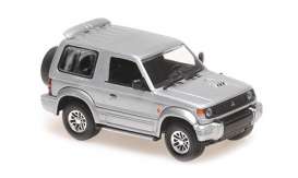 Mitsubishi  - Pajero SWB 1991 silver - 1:43 - Maxichamps - 940163371 - mc940163371 | Toms Modelautos