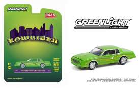 Chevrolet - Monte Carlo *Lowrider* 1982 candy green - 1:64 - GreenLight - 51388 - gl51388 | Toms Modelautos Chevrolet - Monte Carlo *Lowrider* 1982 candy green - 1:64 - GreenLight - 51388 - gl51388 | Toms Modelautos