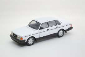 Volvo  - 240 GL white - 1:24 - Welly - 24102 - welly24102w | Toms Modelautos