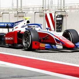 Dallara  - F2 2020 white/blue/red - 1:43 - Minichamps - 410204521 - mc410204521 | Toms Modelautos