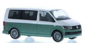 Volkswagen  - T6 green/white - 1:87 - Rietze - R11664 - RZ11664 | Toms Modelautos