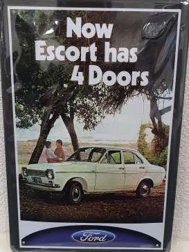 Tac Signs - Ford Escort green/white - Tac Signs - TACMk3D35 - TACMk3D35 | Toms Modelautos Tac Signs - Ford Escort green/white - Tac Signs - TACMk3D35 - TACMk3D35 | Toms Modelautos