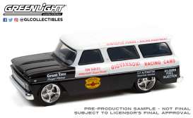 Chevrolet  - Suburban 1966 white/black - 1:43 - GreenLight - 86347 - gl86347 | Toms Modelautos