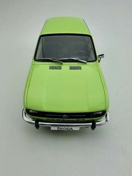 Skoda  - 105L 1976 light green - 1:18 - Triple9 Collection - 1800272 - T9-1800272 | Toms Modelautos