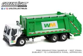 Mack  - LR Rear 2020 white/green - 1:64 - GreenLight - 45140C - gl45140C | Toms Modelautos