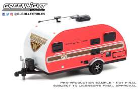 Winnebago  - Winnie Drop 2017 red/wood - 1:64 - GreenLight - 34110E - gl34110E | Toms Modelautos