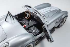 Shelby  - Cobra silver/white - 1:18 - Kyosho - 8047S - kyo8047S | Toms Modelautos