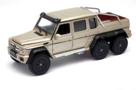 Mercedes Benz  - 2015 light gold - 1:24 - Welly - 24061lgd - welly24061lgd | Toms Modelautos