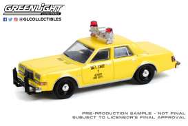 Plymouth  - Gran Fury 1982 yellow - 1:64 - GreenLight - 67020C - gl67020C | Toms Modelautos