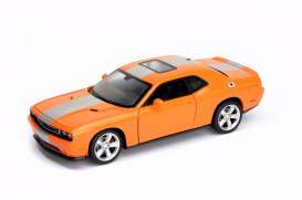 Dodge  - 2013 orange - 1:24 - Welly - 24049o - welly24049o | Toms Modelautos