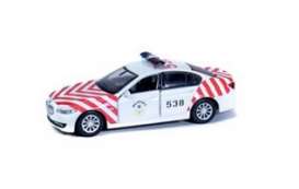 BMW - 5 Series white/red - 1:64 - Tiny Toys - ATC64314 - tinyATC64314 | Toms Modelautos BMW - 5 Series white/red - 1:64 - Tiny Toys - ATC64314 - tinyATC64314 | Toms Modelautos
