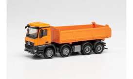 Mercedes Benz  - Arocs orange - 1:87 - Herpa - H313599 - herpa313599 | Toms Modelautos