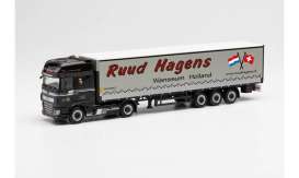 Daf  - XF SSC E6 black/grey/red - 1:87 - Herpa - H313872 - herpa313872 | Toms Modelautos