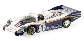 Porsche  - 1982 white/blue - 1:18 - Minichamps - 180826901 - mc180826901 | Toms Modelautos