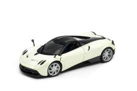 Pagani  - Huayra 2017 white - 1:24 - Welly - 24088w - welly24088w | Toms Modelautos