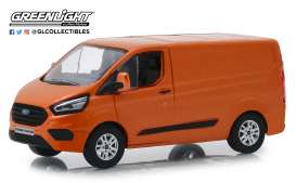 Ford  - Transit Custom V362 MCA Sport 2018 orange glow - 1:43 - GreenLight - 51276 - gl51276 | Toms Modelautos