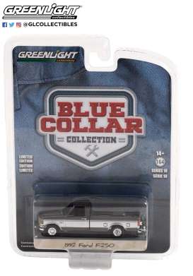 Ford - F-250 pick-up 1992 grey - 1:64 - GreenLight - 35220 - gl35220D | Toms Modelautos Ford - F-250 pick-up 1992 grey - 1:64 - GreenLight - 35220 - gl35220D | Toms Modelautos