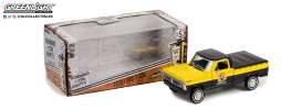 Ford  - F-100 with Bed Cover 1968 yellow/black - 1:24 - GreenLight - 85063 - gl85063 | Toms Modelautos