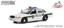 Ford  - Crown Victoria 2006 white/green - 1:24 - GreenLight - 84153 - gl84153 | Toms Modelautos