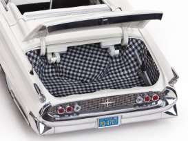 Lincoln  - Mark III Convertible *JFK* 1958 white - 1:18 - SunStar - 4707 - sun4707 | Toms Modelautos