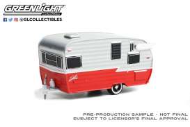 Shasta - alu/red - 1:64 - GreenLight - 34120F - gl34120F | Toms Modelautos Shasta - alu/red - 1:64 - GreenLight - 34120F - gl34120F | Toms Modelautos