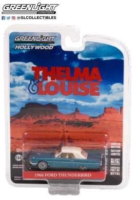 Ford  - Thunderbird 1966 turquoise - 1:64 - GreenLight - 44945A - gl44945A | Toms Modelautos