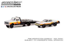 Chevrolet - C-30 1972 black/white/yellow - 1:64 - GreenLight - 33230A - gl33230A | Toms Modelautos Chevrolet - C-30 1972 black/white/yellow - 1:64 - GreenLight - 33230A - gl33230A | Toms Modelautos