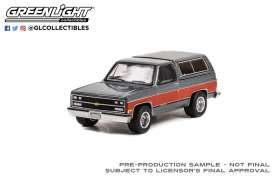 Chevrolet - K5 Blazer 1990 grey/red - 1:64 - GreenLight - 35230D - gl35230D | Toms Modelautos Chevrolet - K5 Blazer 1990 grey/red - 1:64 - GreenLight - 35230D - gl35230D | Toms Modelautos