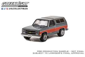 Chevrolet  - K5 Blazer 1990 grey/red - 1:64 - GreenLight - 35230D - gl35230D | Toms Modelautos