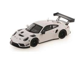 Porsche  - 911 GT3 R (991.2) 2020 white - 1:43 - Minichamps - 410196000 - mc410196000 | Toms Modelautos