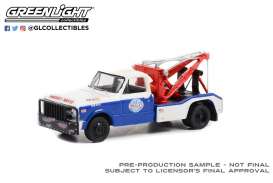 Chevrolet - C30 Dually Wrecker 1969 red/white/blue - 1:64 - GreenLight - 46090B - gl46090B | Toms Modelautos Chevrolet - C30 Dually Wrecker 1969 red/white/blue - 1:64 - GreenLight - 46090B - gl46090B | Toms Modelautos