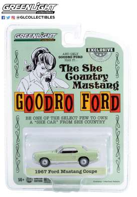 Ford Mustang - Coupe 1967 Limelite Green - 1:64 - GreenLight - 30353 - gl30353 | Toms Modelautos