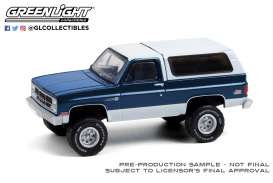 GMC  - Jimmy Sierra 1987 dark blue/white - 1:64 - GreenLight - 35190C - gl35190C | Toms Modelautos